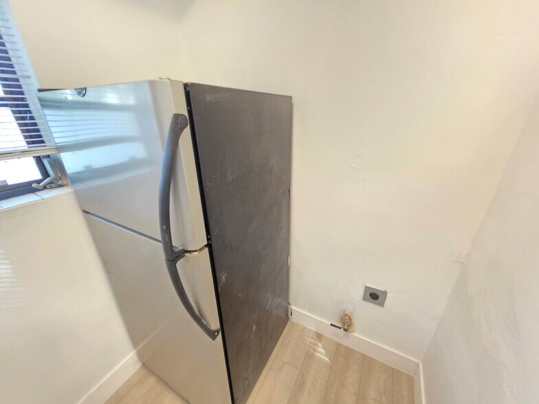 More Photos Of 560 NE 15th Ave, Fort Lauderdale Apartments For Sale