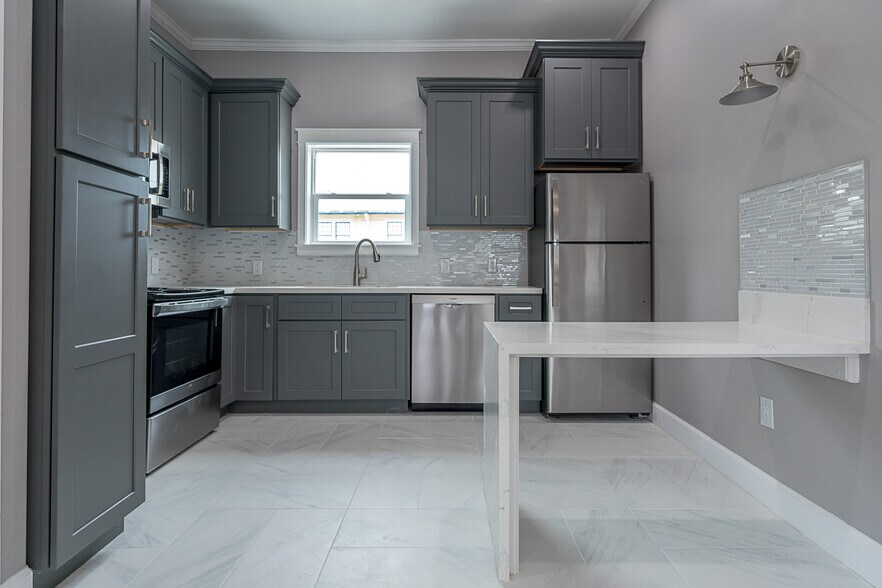 More Photos Of 1801 Rosenberg St, Galveston Apartments For Sale