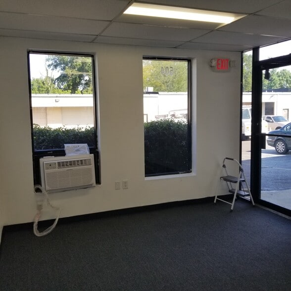 More Photos Of 9244 E Hampton Dr, Capitol Heights Unknown For Lease