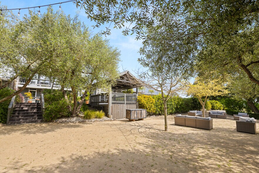 More Photos Of 2750 Las Amigas Rd, Napa Winery Vineyard For Sale