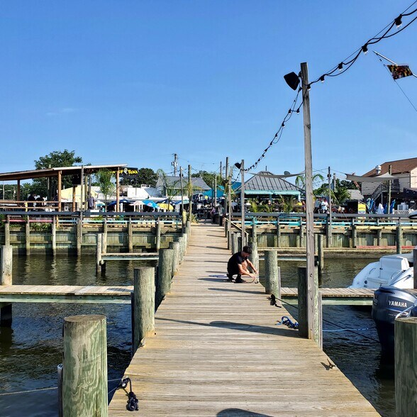 More Photos Of 203 Nanticoke Rd, Essex Restaurant For Sale