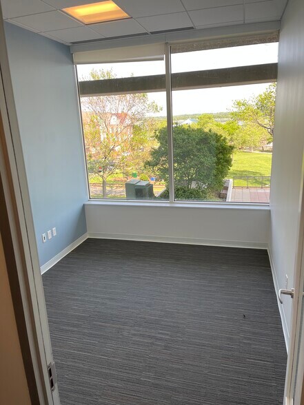 More Photos Of 701 N Fairfax St, Alexandria Office For Lease