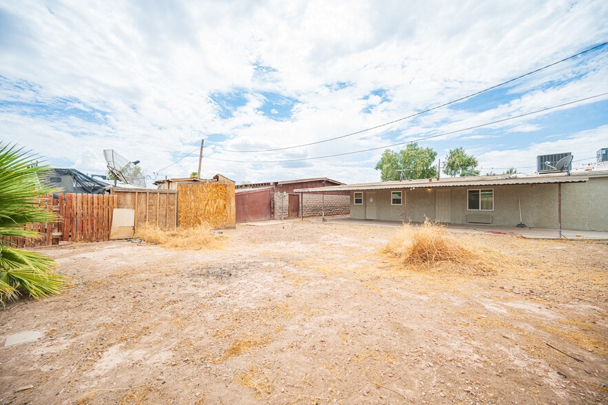 More Photos Of 5900 Cassedy Ln, Las Vegas Apartments For Sale