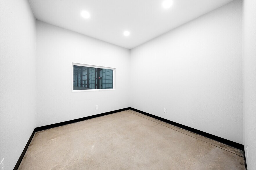 More Photos Of 1400 S State Hwy 78, Farmersville Industrial For Lease