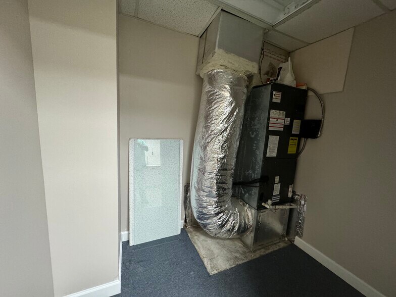 More Photos Of 3938 Sunbeam Rd, Jacksonville Medical For Lease