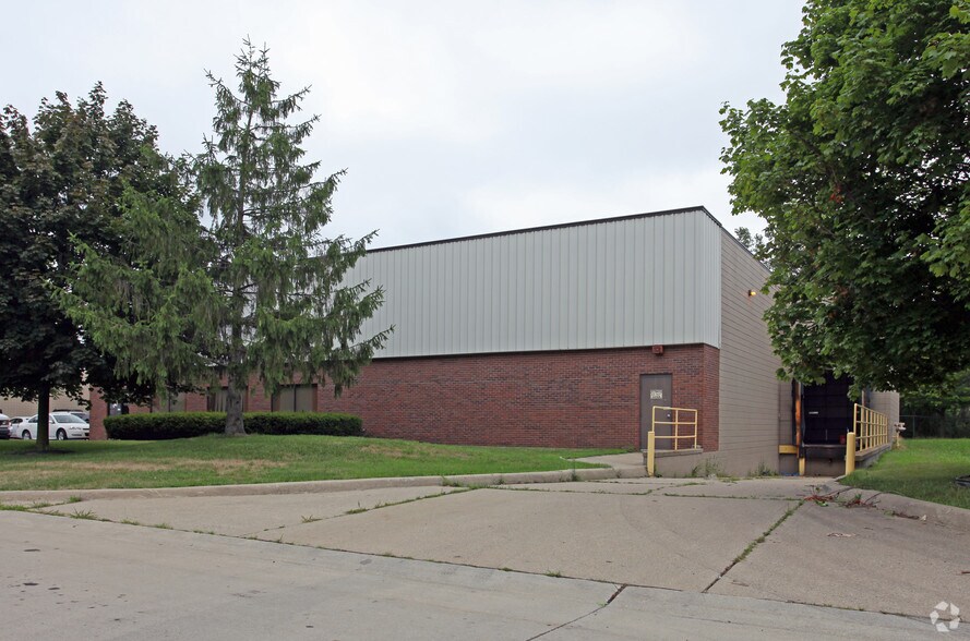 More Photos Of 41156 Capital Dr, Canton Township Manufacturing For Lease