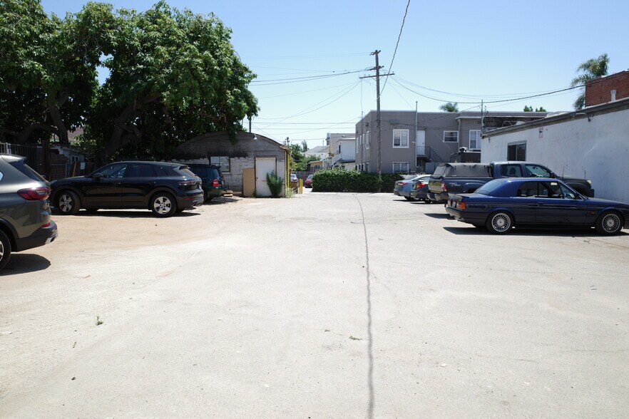 More Photos Of 3614 W Pico Blvd, Los Angeles Storefront For Sale