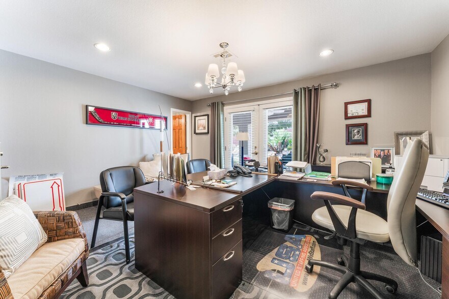 More Photos Of , Las Vegas Office For Sale