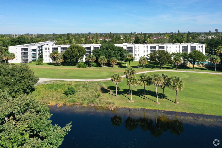 More Photos Of 8445 Springtree Dr, Sunrise Apartments For Sale