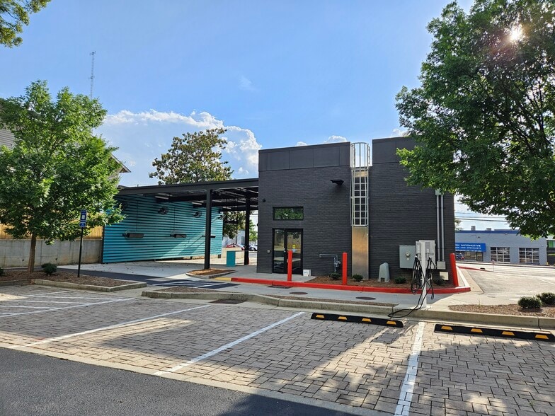 More Photos Of 1605 Howell Mill Rd NW, Atlanta General Retail For Sale