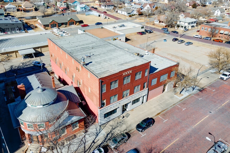 More Photos Of 705-709 N 2nd Ave, Dodge City Loft Creative Space For Lease