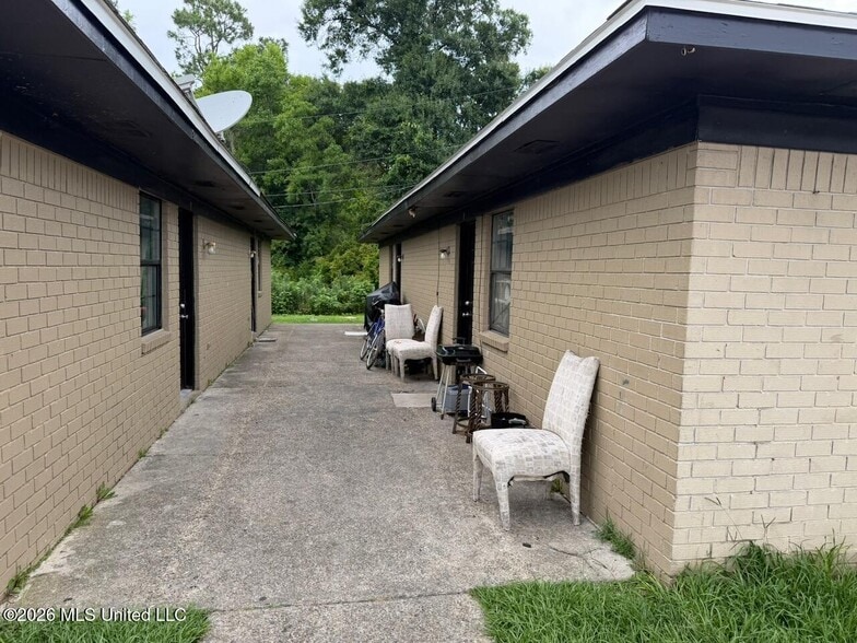 More Photos Of 5420 28th St, Gulfport Apartments For Sale