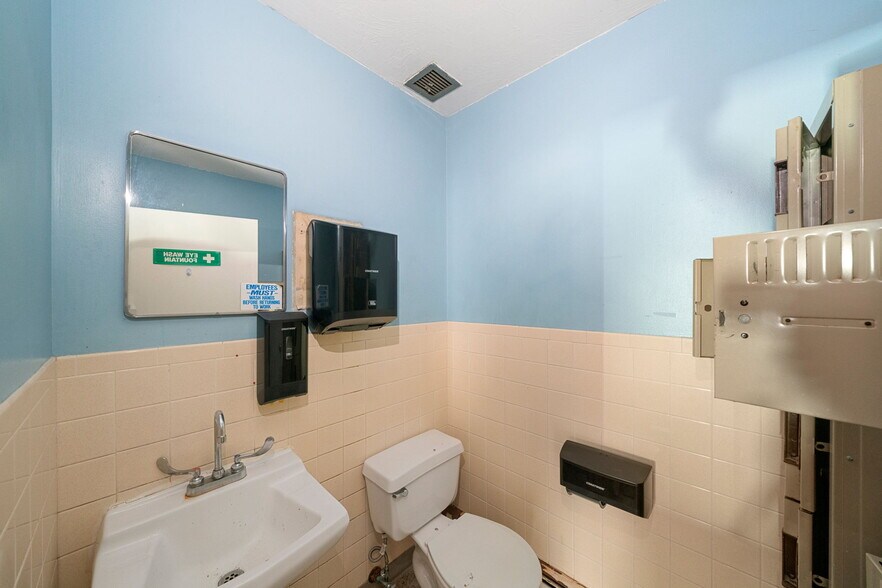 More Photos Of 1123 Rockdale Ave, New Bedford Rehabilitation Center For Sale