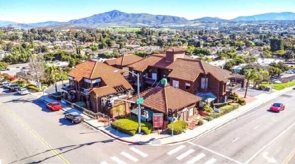 Primary Photo Of 5120 Robinwood Rd, Bonita Office For Sale