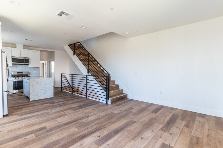 More Photos Of 4505 18th, Los Angeles Apartments For Sale