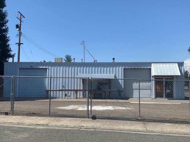More Photos Of 1414 S State St, Ukiah Warehouse For Sale
