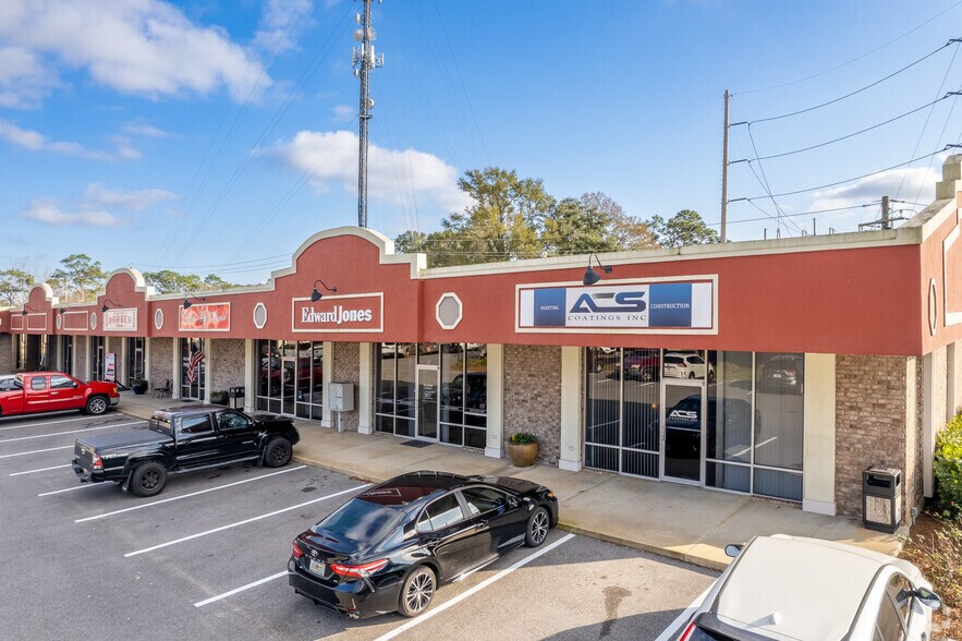 Primary Photo Of 2115 W 9 Mile Rd, Pensacola Unknown For Lease