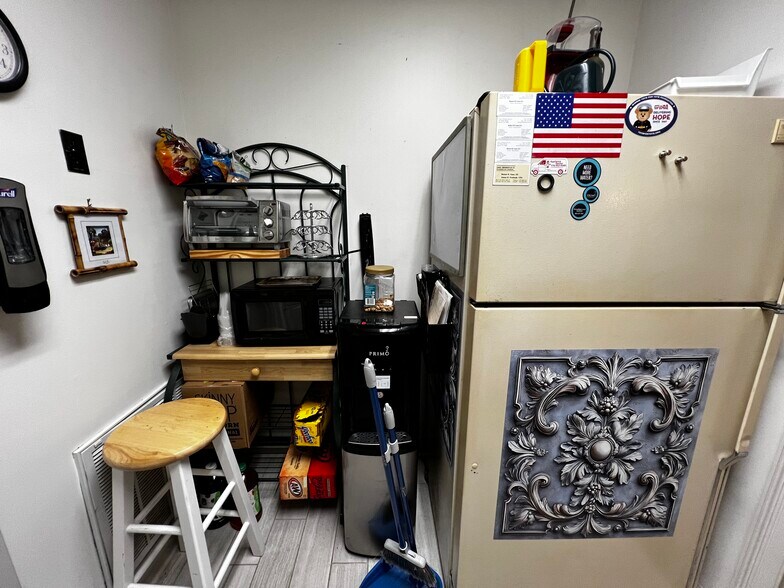 More Photos Of 1820 The Exchange SE, Atlanta Office For Sale