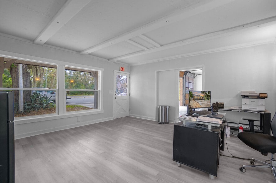 More Photos Of 8929 E Gulf To Lake Hwy, Inverness Auto Repair For Sale