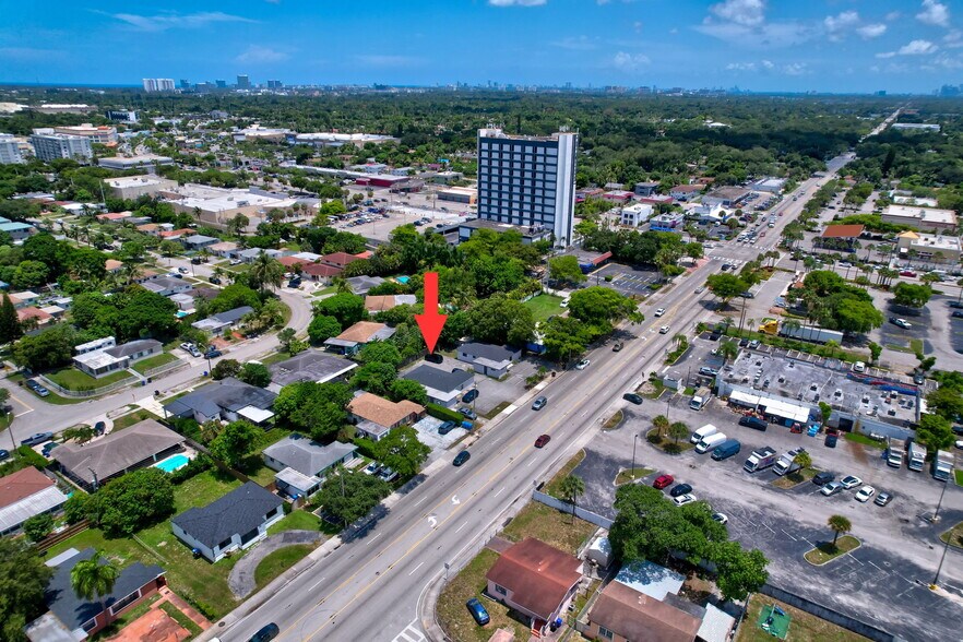 More Photos Of 16811 NE 6th Ave, North Miami Beach Office For Sale