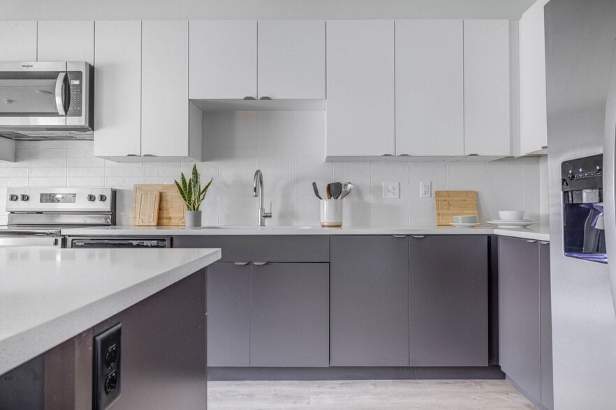 More Photos Of 447 W 4800 S, Murray Apartments For Lease
