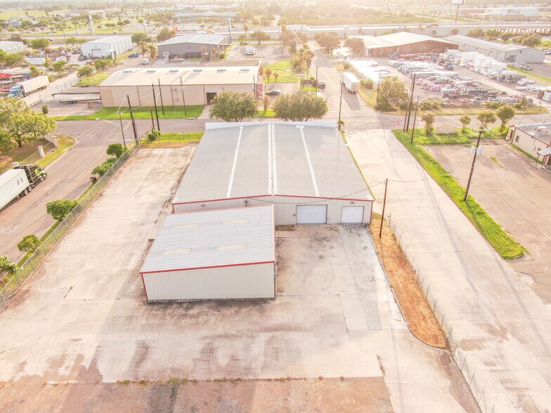 More Photos Of 1718 S 28th Ave, Edinburg Warehouse For Lease