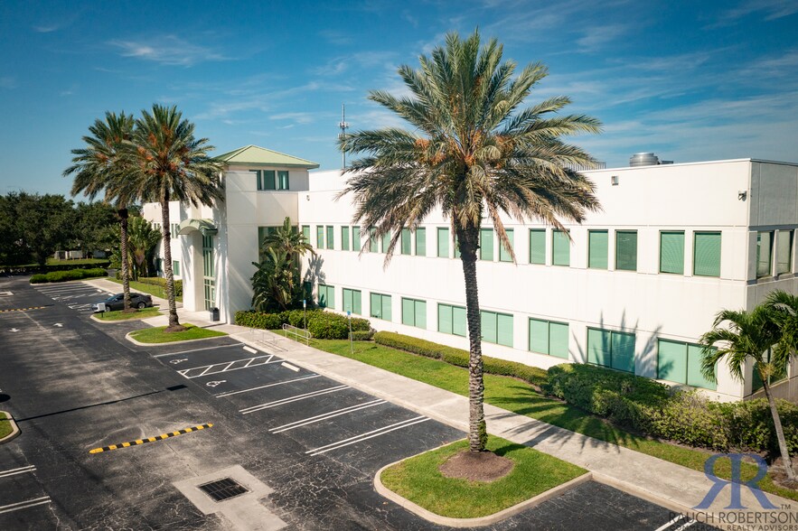 More Photos Of 300 NW Peacock Blvd, Port Saint Lucie Office For Lease