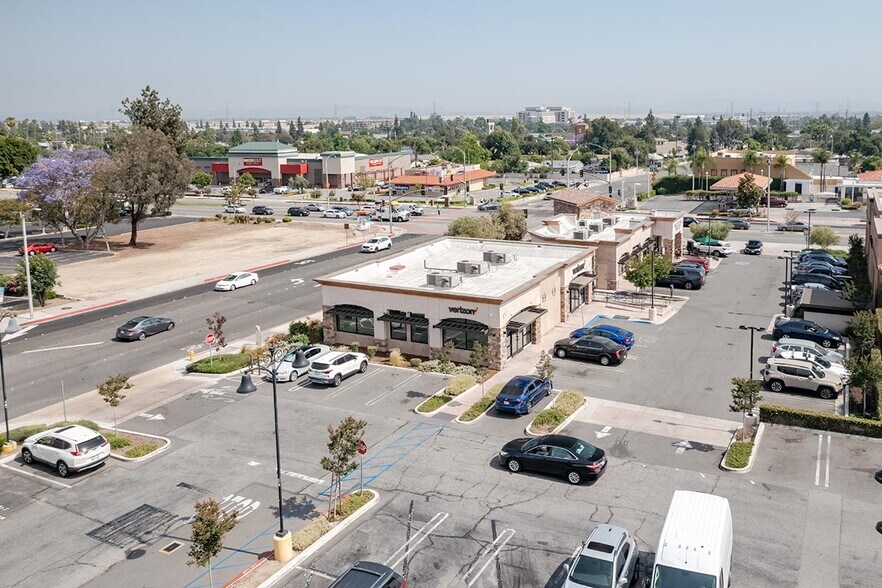 More Photos Of 1265 Huntington Dr, Duarte Freestanding For Lease