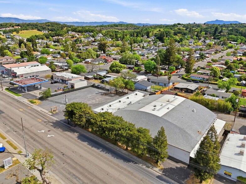 More Photos Of 1420 Healdsburg Ave, Healdsburg Flex For Sale