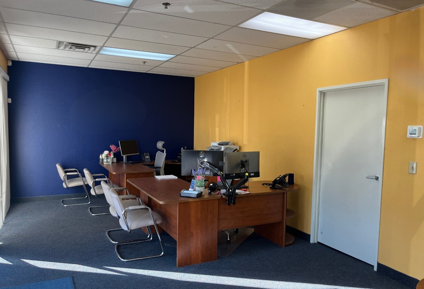 More Photos Of 8263 W Thunderbird Rd, Peoria Office For Lease
