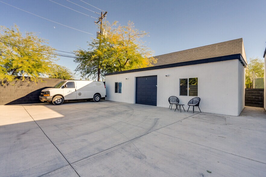 More Photos Of 1140 N Rosemont Blvd, Tucson Research And Development For Sale