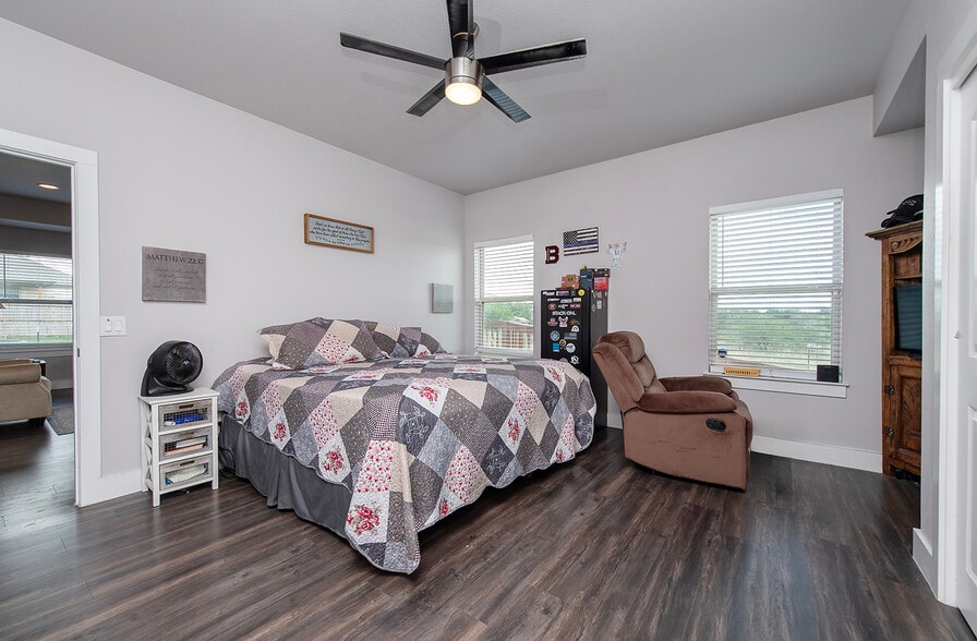 More Photos Of 148 W FM 487, Jarrell Religious Facility For Sale