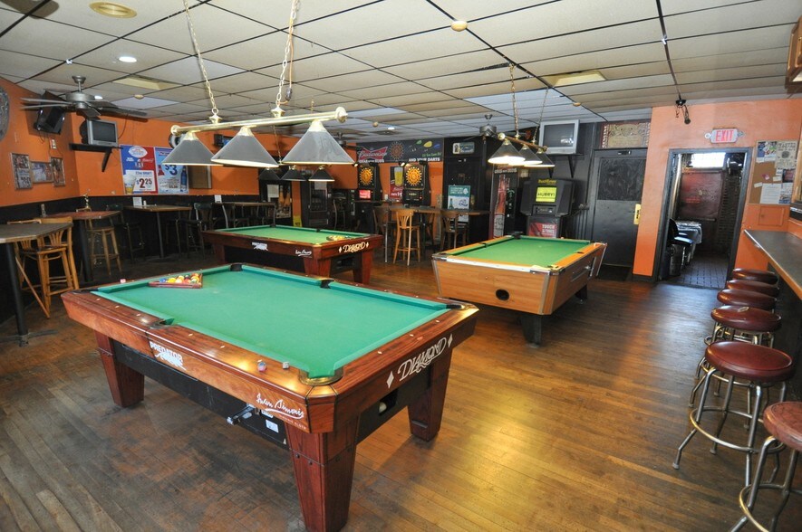 More Photos Of 2651 Blanchard Ave, Dayton Restaurant For Lease