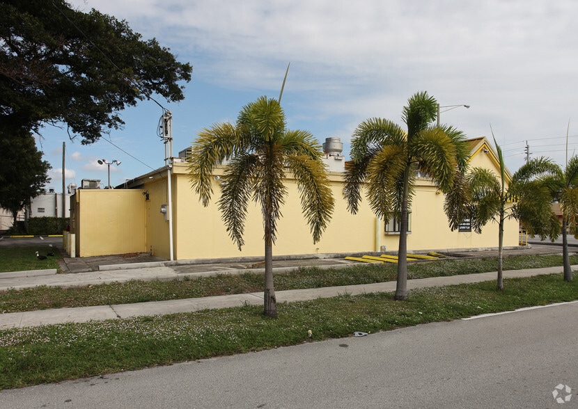 More Photos Of 301 N State Road 7, Margate Freestanding For Sale