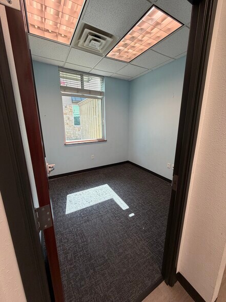 More Photos Of 4040 McDermott Rd, Plano Medical For Lease