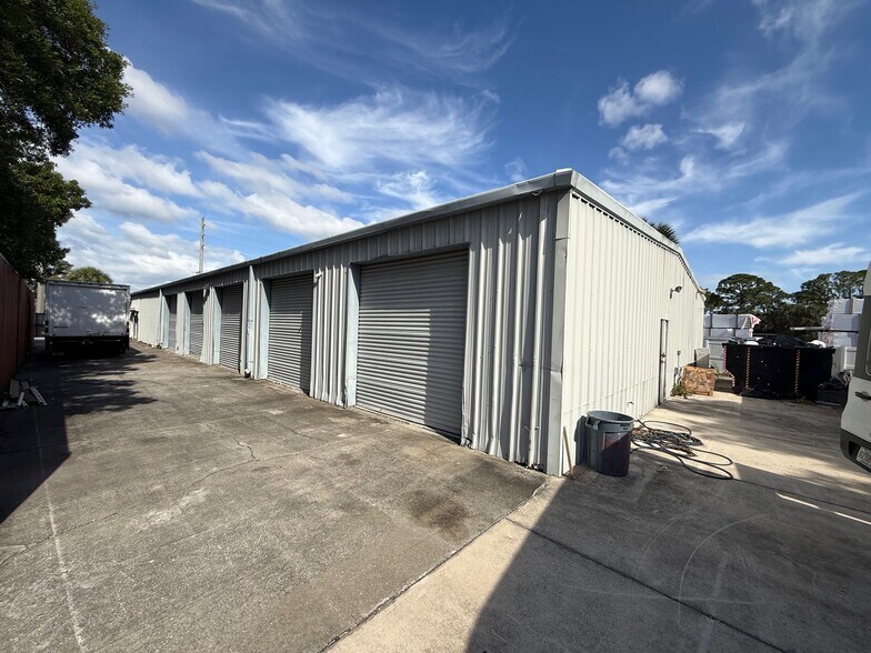 More Photos Of 45 S Wickham Rd, Melbourne Warehouse For Lease