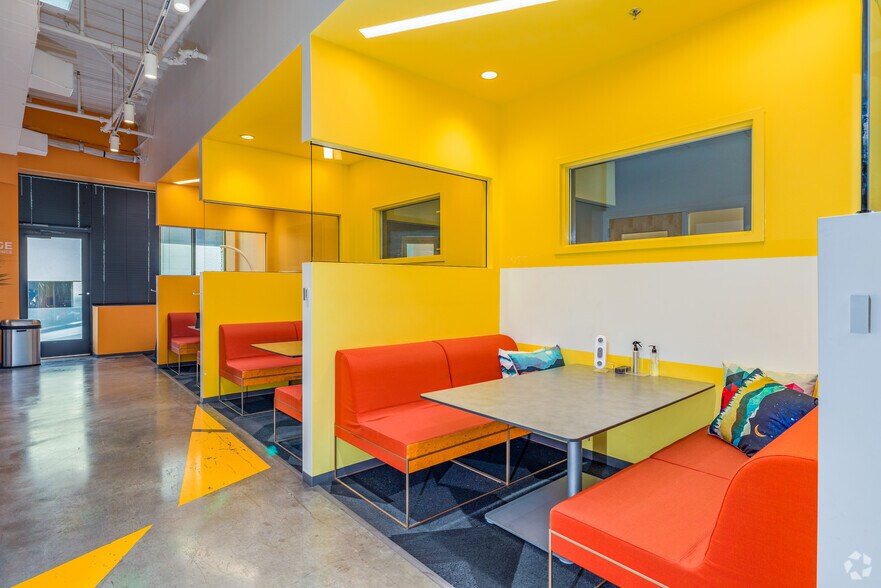 More Photos Of 4220 Duncan Ave, Saint Louis Office For Lease