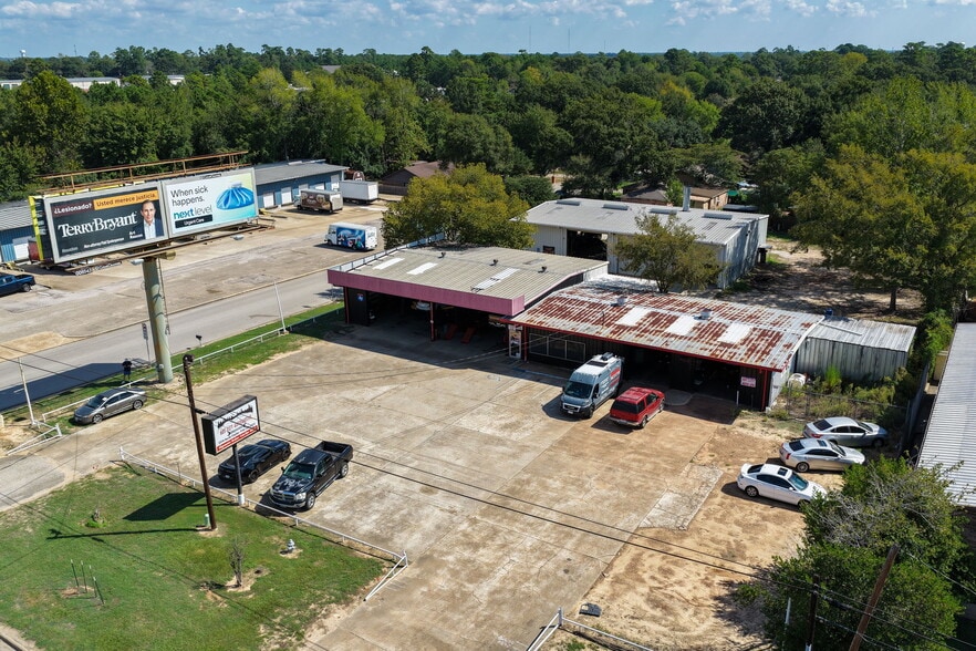 More Photos Of 2214 N Frazier St, Conroe Auto Repair For Sale