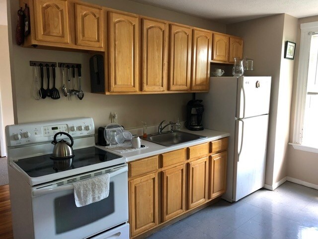 More Photos Of 411-431 N Main St, Bristol Apartments For Sale