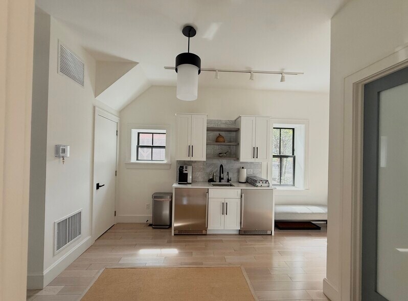 More Photos Of 21 Lower Station Rd, Garrison Storefront Retail Residential For Lease