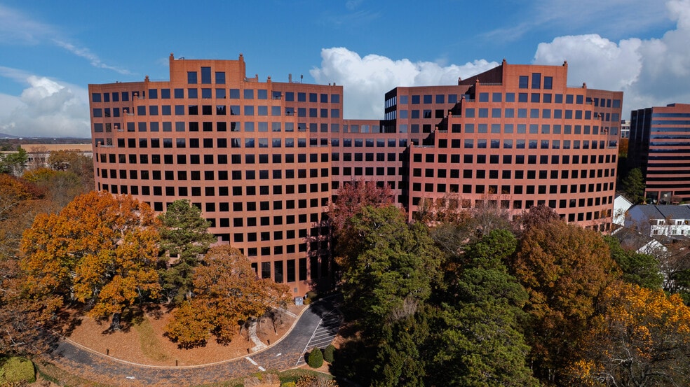 More Photos Of 2727 Paces Ferry Rd SE, Atlanta Office For Lease