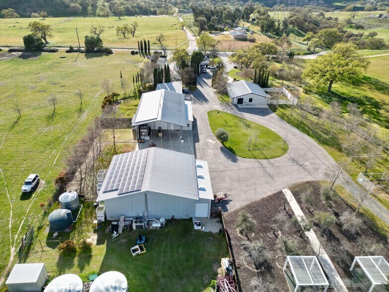 More Photos Of 1020 Penman Springs Rd, Paso Robles Winery Vineyard For Sale