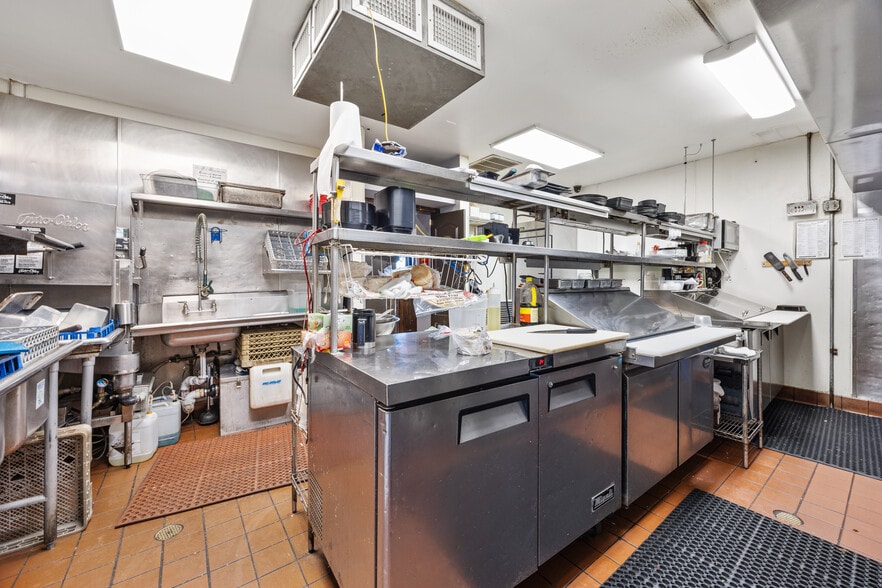 More Photos Of 348 Black Rock Tpke, Fairfield Restaurant For Sale