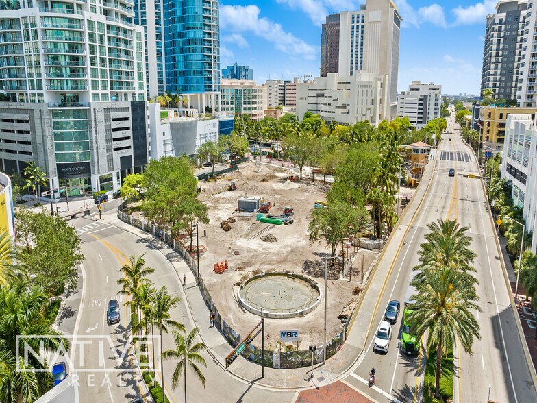 More Photos Of 32 Las Olas blvd, Fort Lauderdale Restaurant For Lease