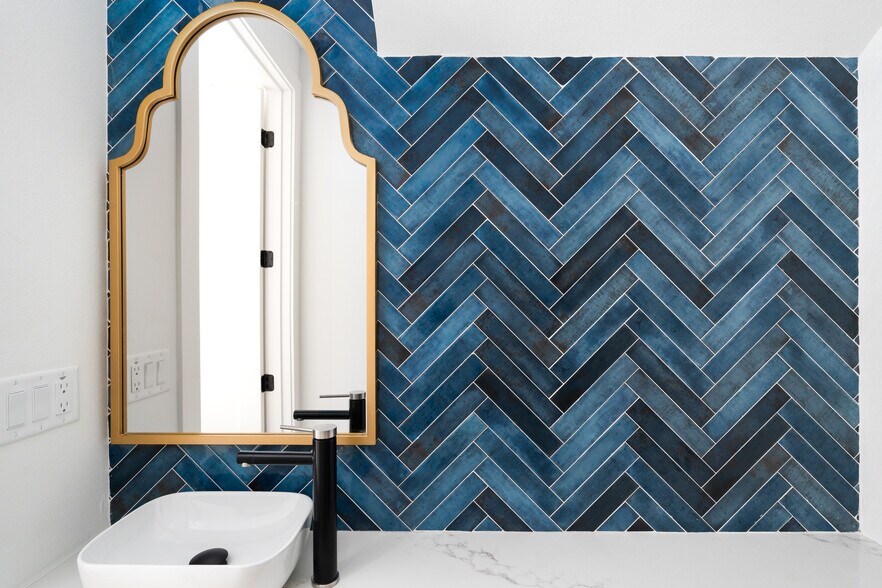 More Photos Of 3001 E 51st St, Austin Apartments For Sale