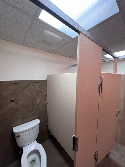 More Photos Of 9393 Old Highway 54, New Bloomfield Daycare Center For Sale
