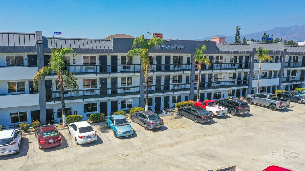 More Photos Of 1405 E 4th St, Ontario Hotel For Sale