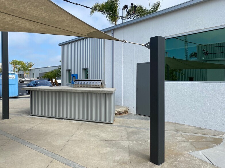 More Photos Of 1945 Placentia Ave, Costa Mesa Light Manufacturing For Lease