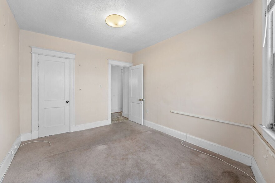 More Photos Of 2206-2208 Naylor Rd SE, Washington Storefront Retail Residential For Sale