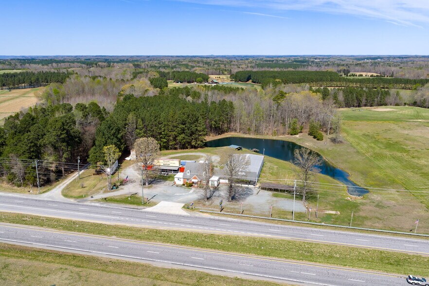 More Photos Of 6663 Highway 58, Buffalo Junction Storefront Retail Office For Sale